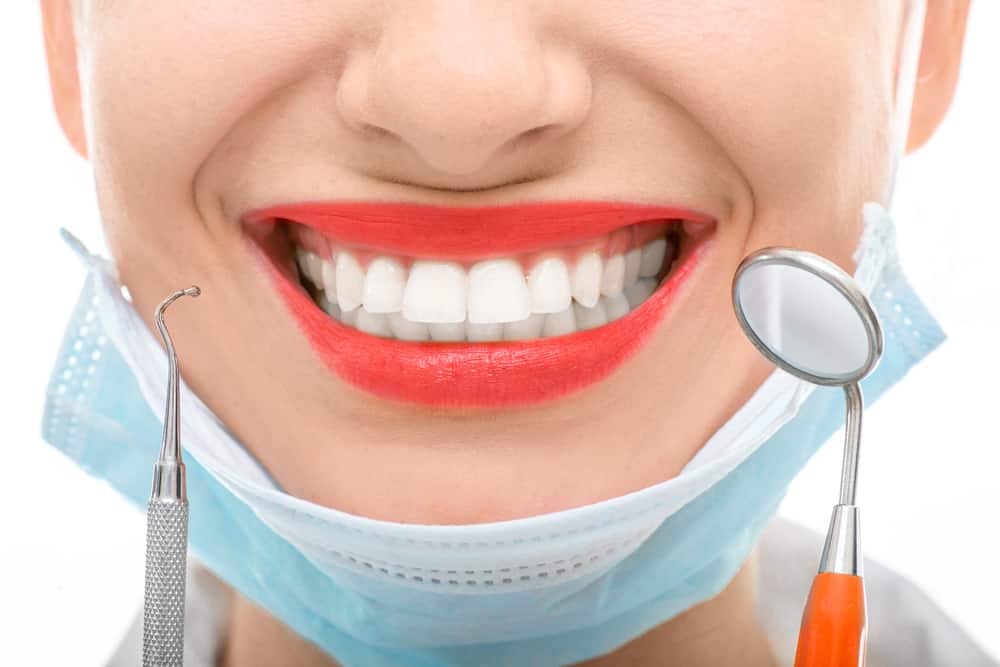 Why a Professional Dentist is Essential for a Healthy Smile
